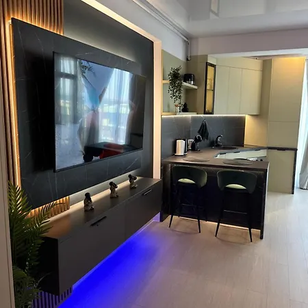 Ag Luxury *